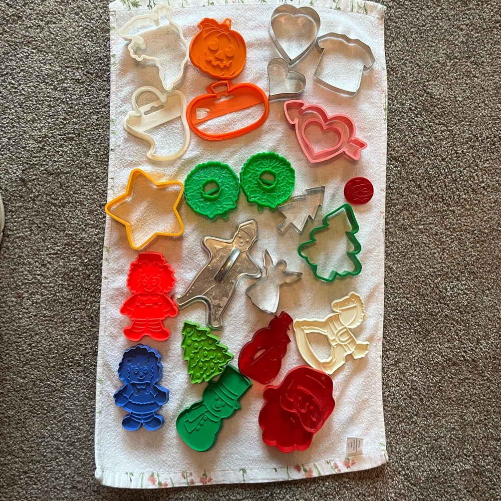 Colorful Cookie Cutter Set of 24. Christmas Halloween Valentines Raggedy Ann +